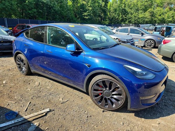 2022 TESLA MODEL Y