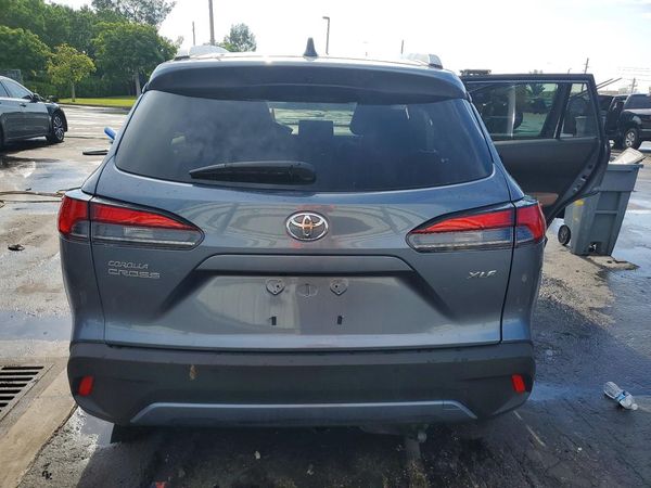 2026 TOYOTA COROLLA CROSS