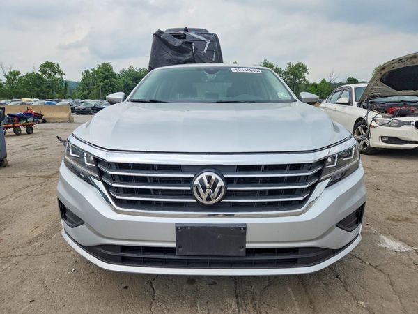 2020 VOLKSWAGEN PASSAT SE