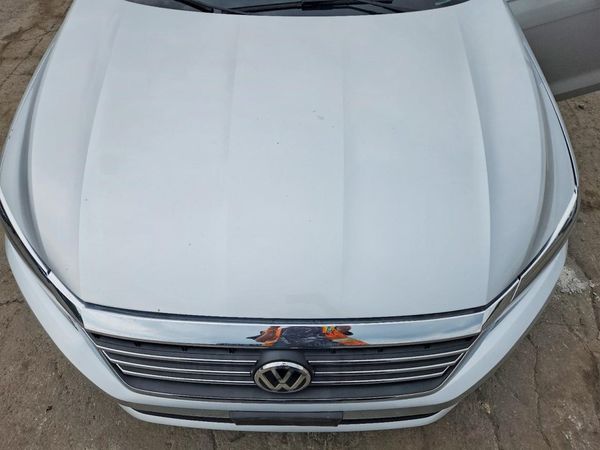 2020 VOLKSWAGEN PASSAT SE