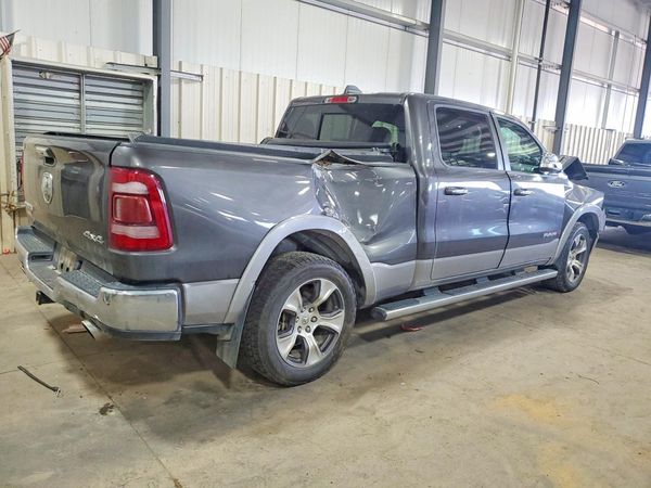 2019 RAM 1500 LARAMIE CREW CAB 4X4