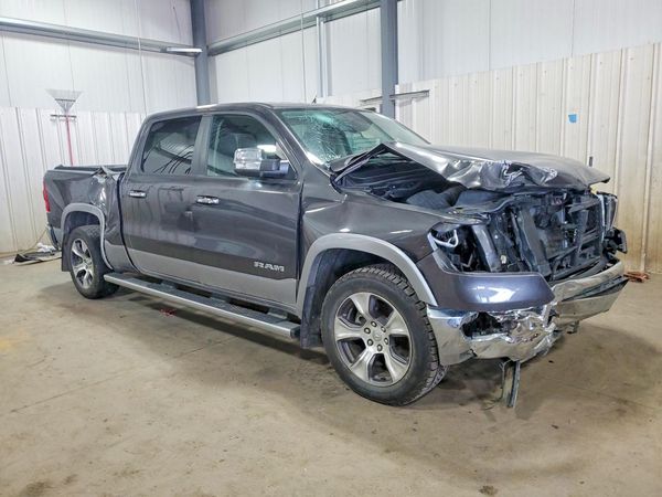 2019 RAM 1500 LARAMIE CREW CAB 4X4