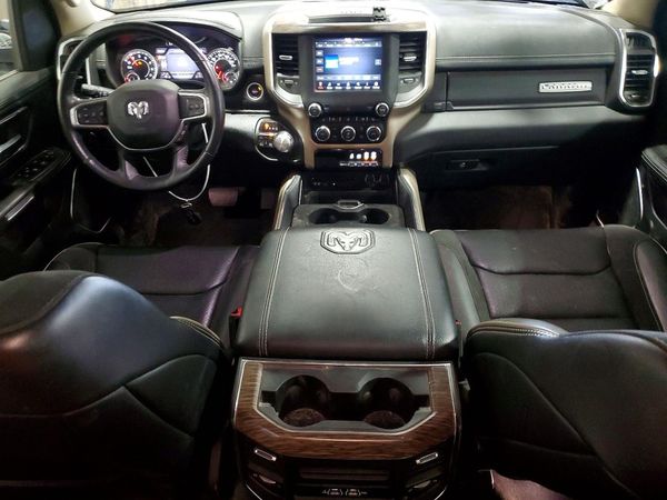 2019 RAM 1500 LARAMIE CREW CAB 4X4