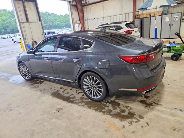 2017 KIA CADENZA