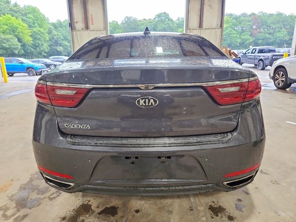 2017 KIA CADENZA