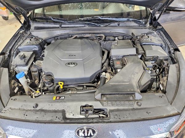 2017 KIA CADENZA