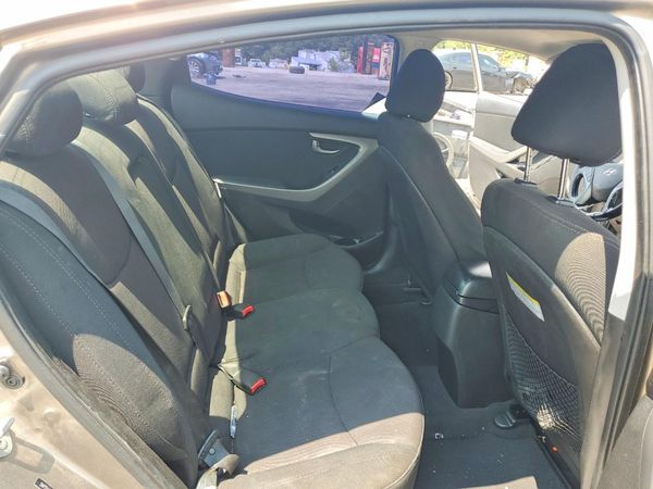 2016 HYUNDAI ELANTRA