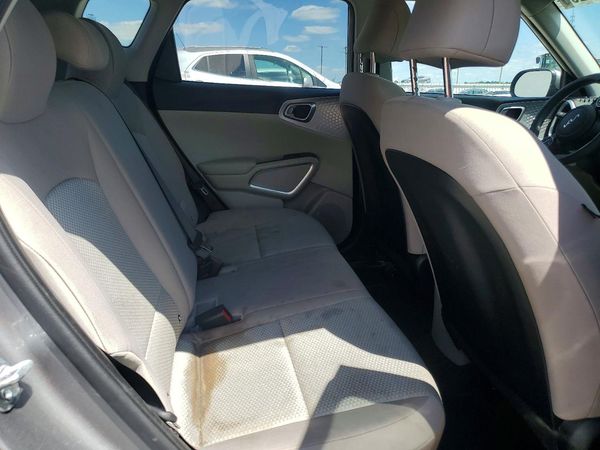 2024 KIA SOUL LX, S