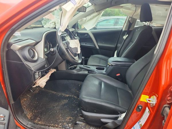 2016 TOYOTA RAV4 LE (X Grade)