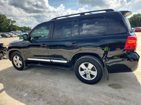 2015 TOYOTA LAND CRUISER VX-R