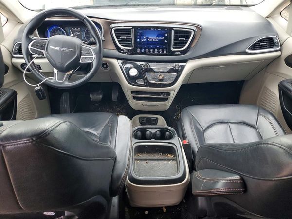 2017 CHRYSLER PACIFICA Touring L