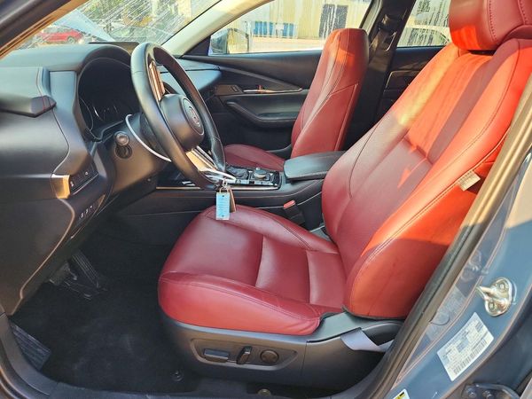 2023 MAZDA CX30 Preferred Package — DENT