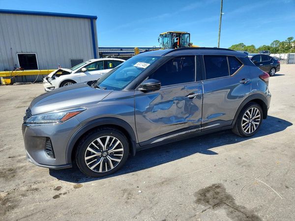 2021 NISSAN KICKS SR