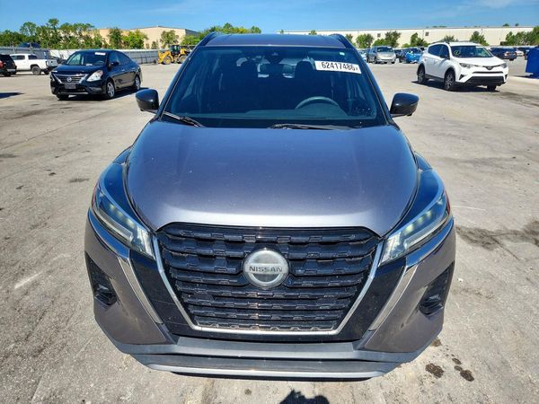 2021 NISSAN KICKS SR