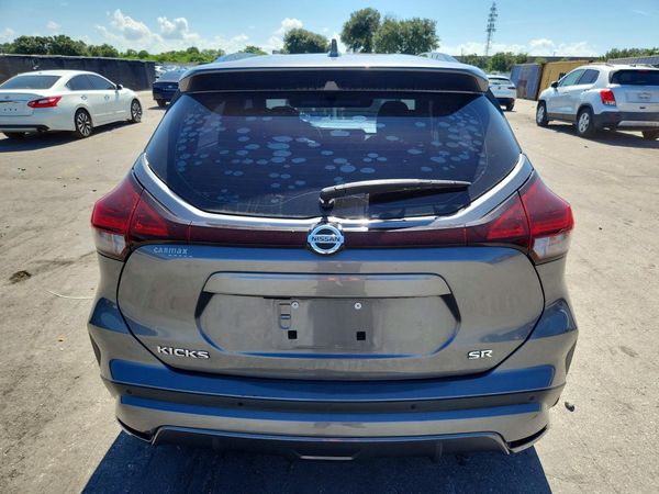 2021 NISSAN KICKS SR