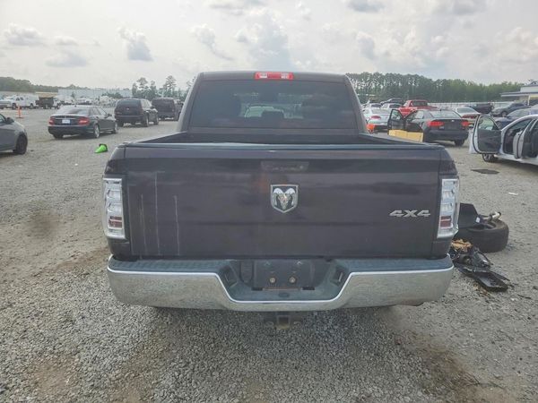 2016 RAM 1500 ST