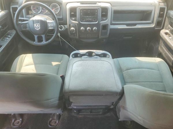 2016 RAM 1500 ST
