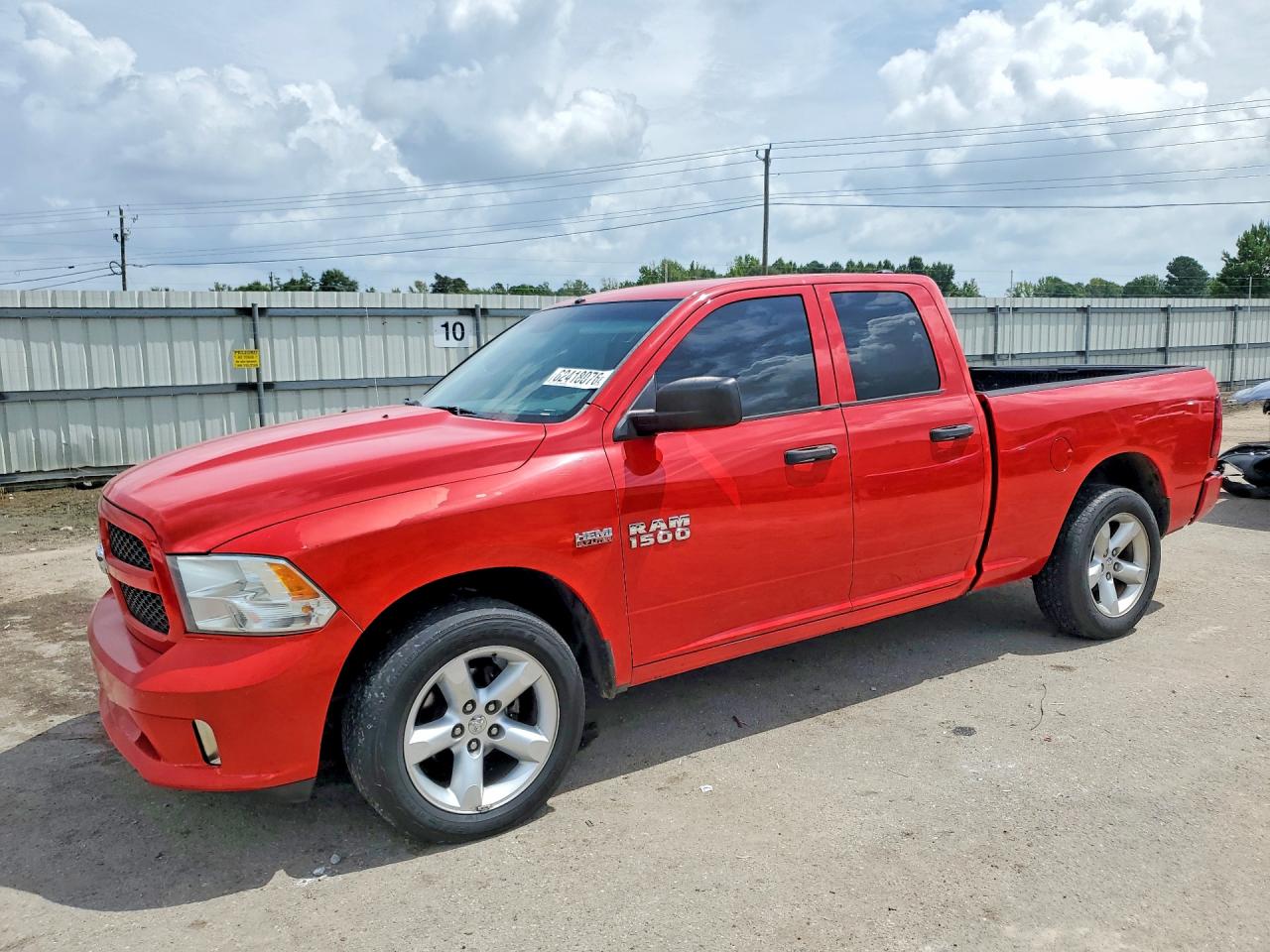 2014 RAM 1500 ST QUAD CAB 4X2