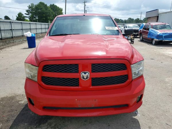 2014 RAM 1500 ST QUAD CAB 4X2