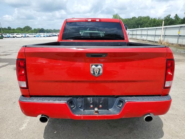 2014 RAM 1500 ST QUAD CAB 4X2