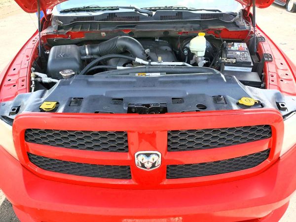 2014 RAM 1500 ST QUAD CAB 4X2