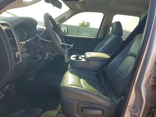 2016 RAM 1500 ST
