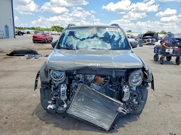 2021 JEEP RENEGADE LATITUDE 4X2