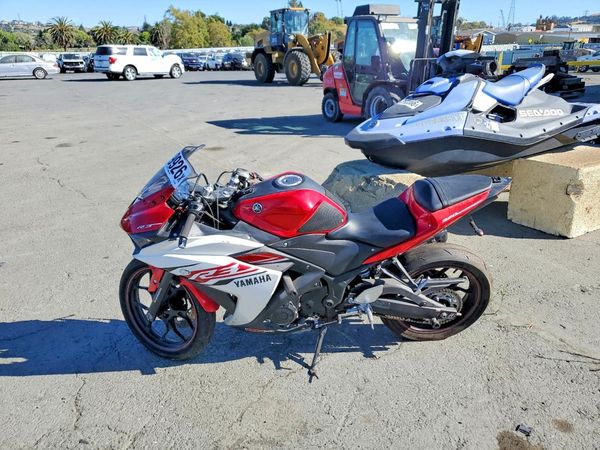 2015 YAMAHA YZF600