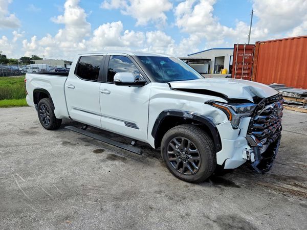 2026 TOYOTA TUNDRA Platinum