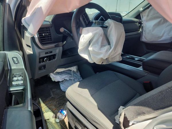 2025 FORD F150 XLT