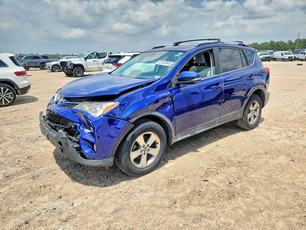 2015 TOYOTA RAV4