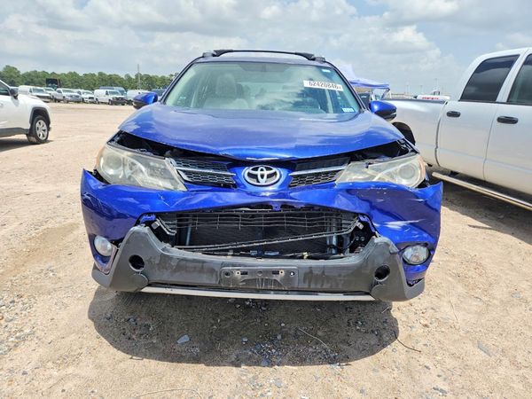 2015 TOYOTA RAV4