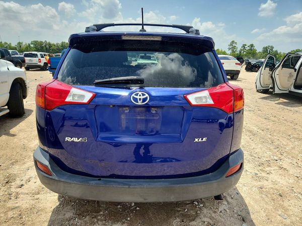 2015 TOYOTA RAV4