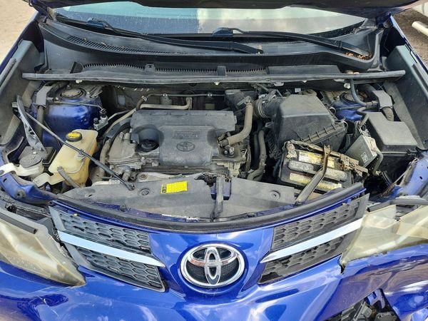 2015 TOYOTA RAV4