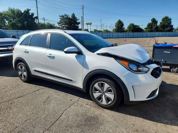 2017 KIA NIRO FE / LX / LX Tech