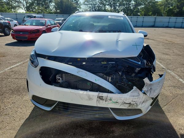 2017 KIA NIRO FE / LX / LX Tech