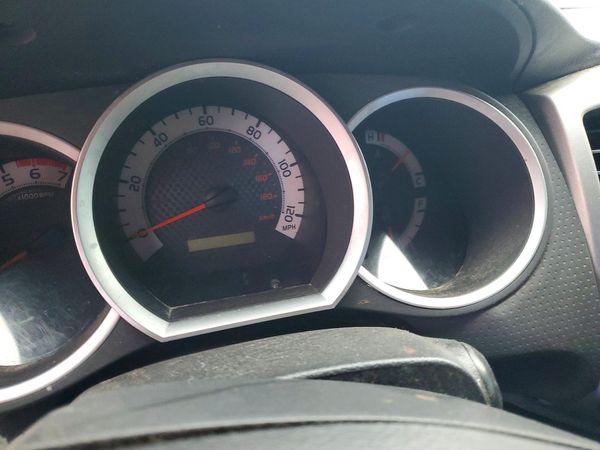 2015 TOYOTA TACOMA Delux Grade — ODOM