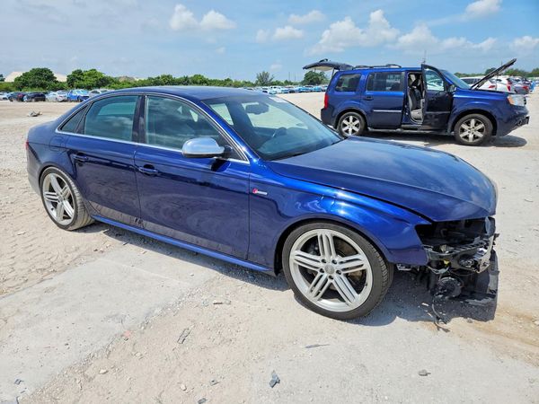2014 AUDI S4 quattro Premium Plus