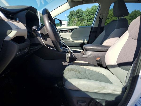 2019 TOYOTA RAV4 XLE / XLE Premium 4WD
