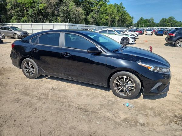 2022 KIA FORTE