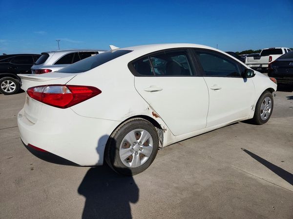 2016 KIA FORTE GL (Middle-Low Grade)