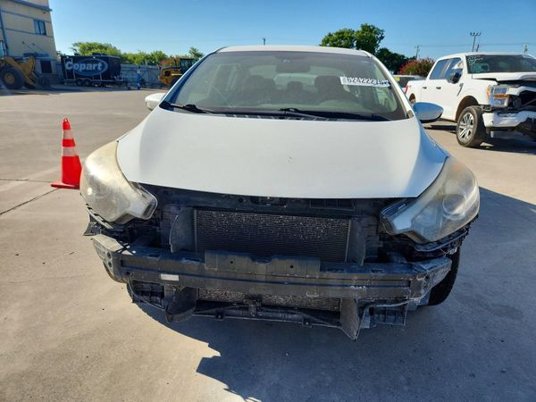 2016 KIA FORTE GL (Middle-Low Grade)