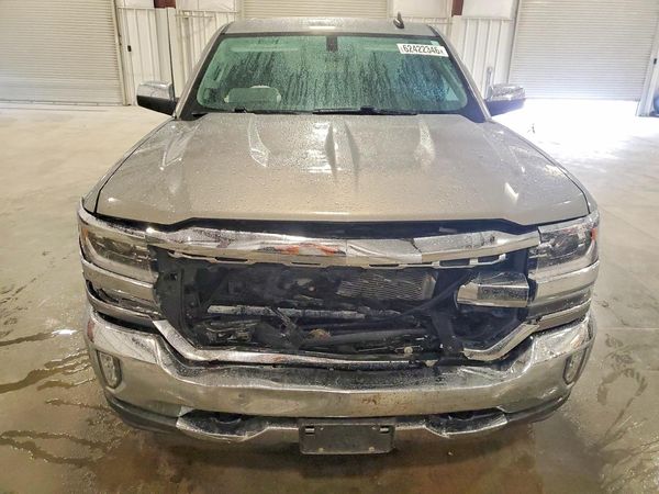 2017 CHEVROLET SILVERADO LTZ