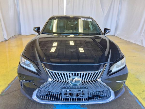 2021 LEXUS ES 300h Premium — DIRF