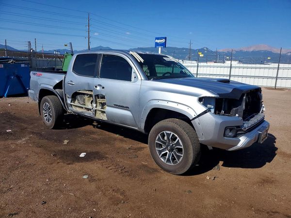 2022 TOYOTA TACOMA SR5