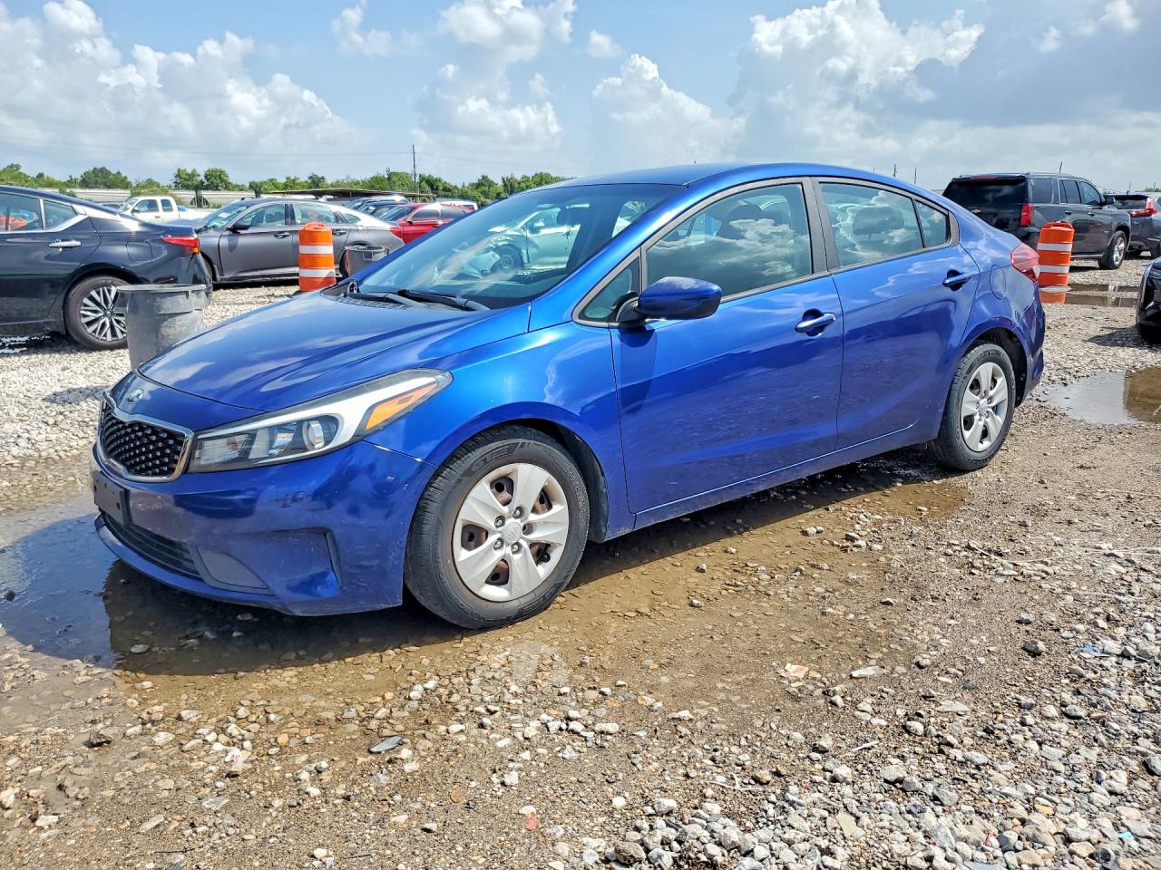 2017 KIA FORTE LX Base