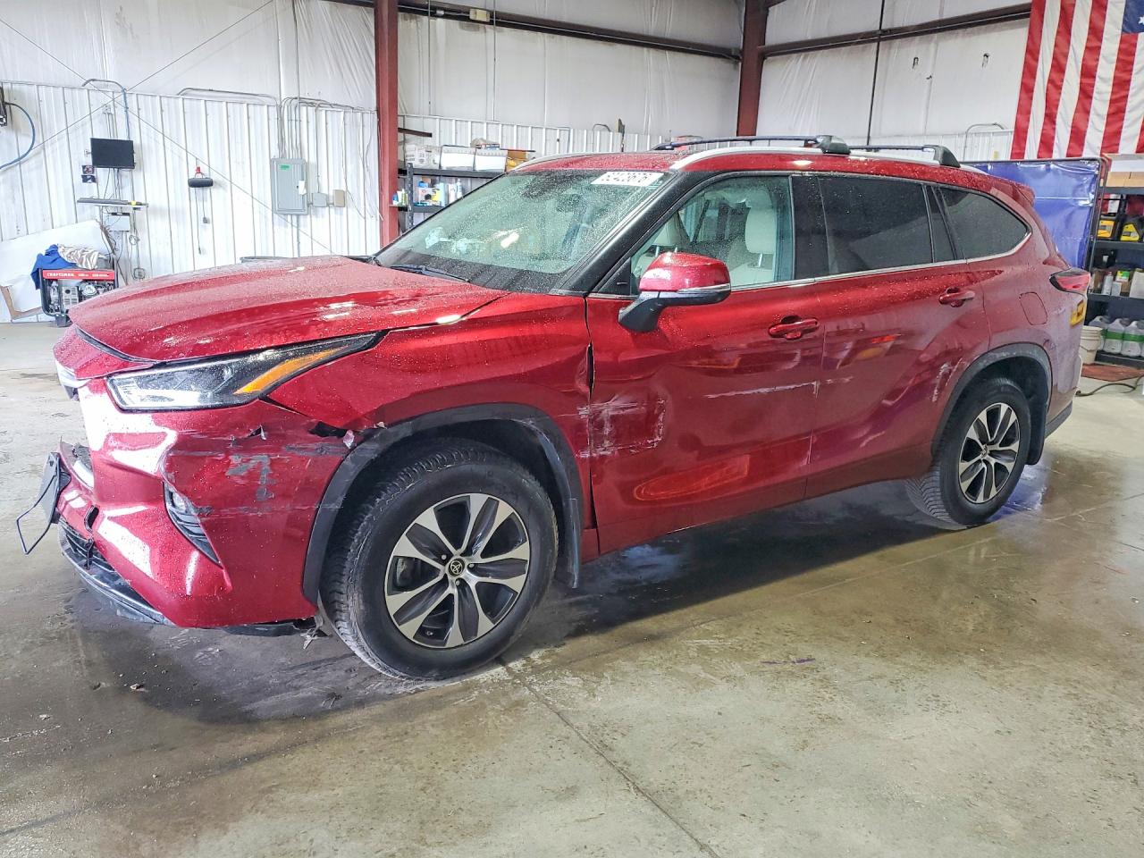 2022 TOYOTA HIGHLANDER XLE