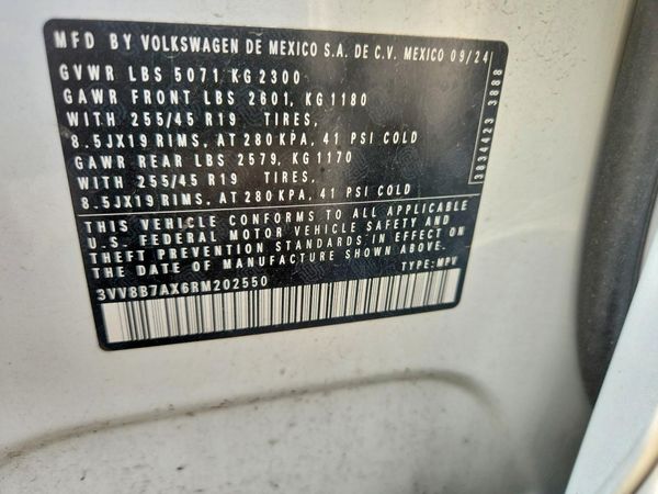 2024 VOLKSWAGEN TIGUAN 4Motion SE R-Line Black