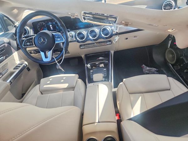 2022 MERCEDES-BENZ GLB GLB250