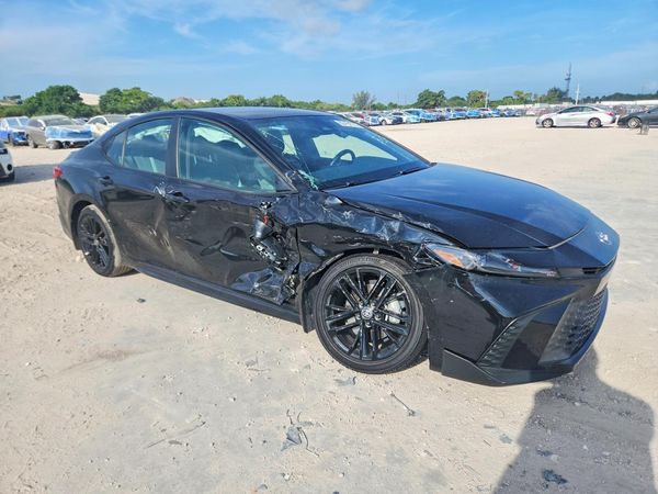 2025 TOYOTA CAMRY — Passenger 3/4